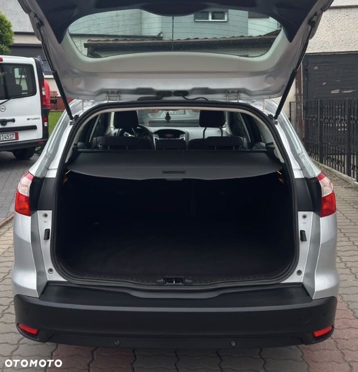 Ford Focus 1.6 Trend Sport - 11
