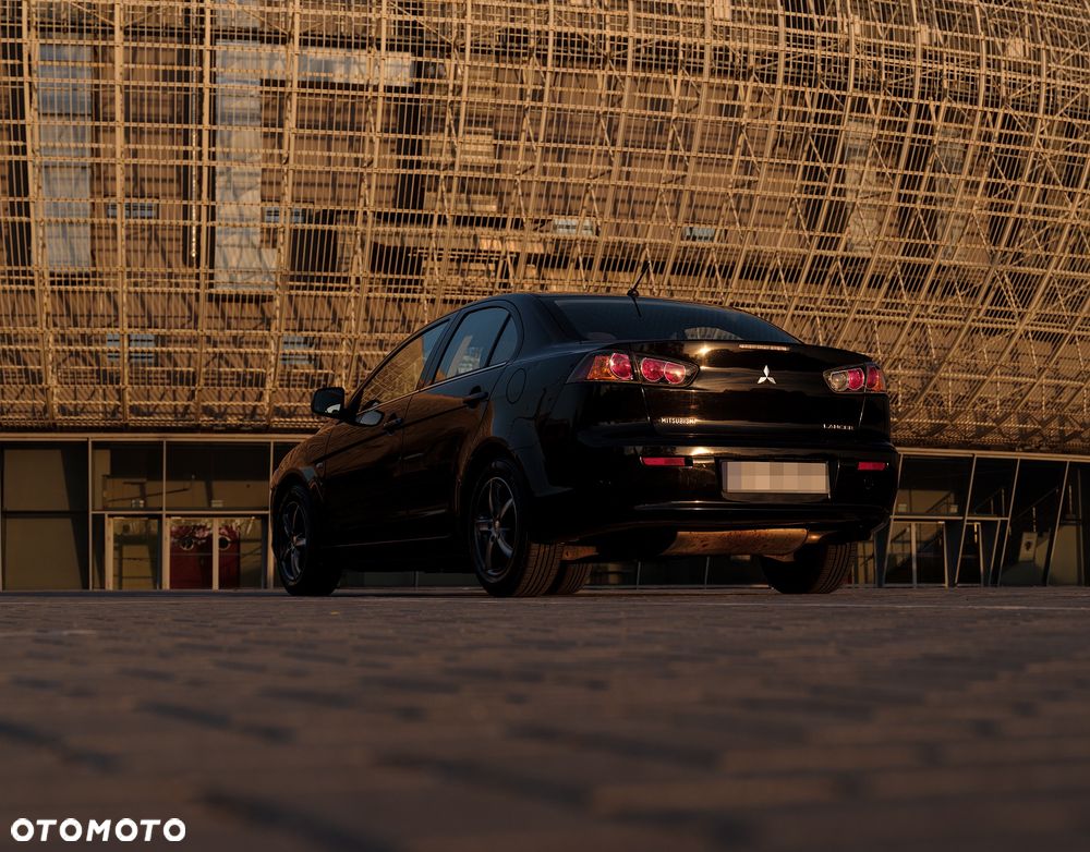Mitsubishi Lancer 1.8 Invite - 27