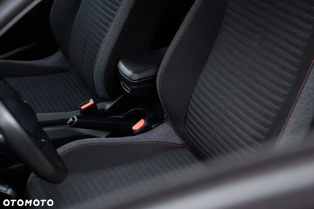 Peugeot 208 1.2 PureTech Active Pack S&S EAT8 - 7