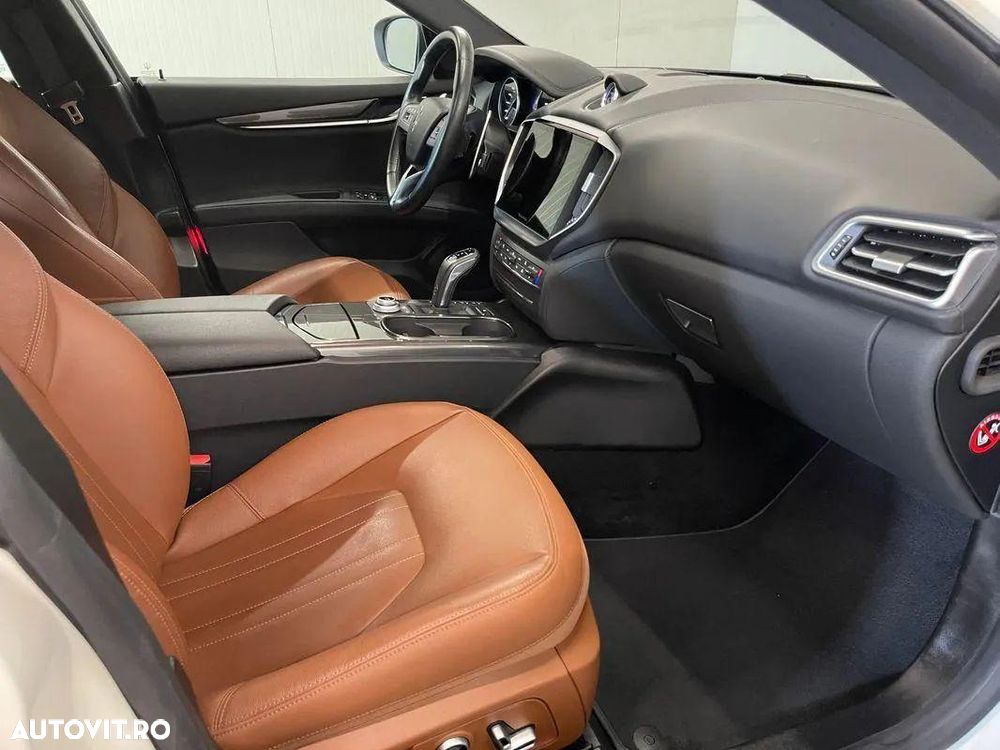 Maserati Ghibli GT Hybrid - 10