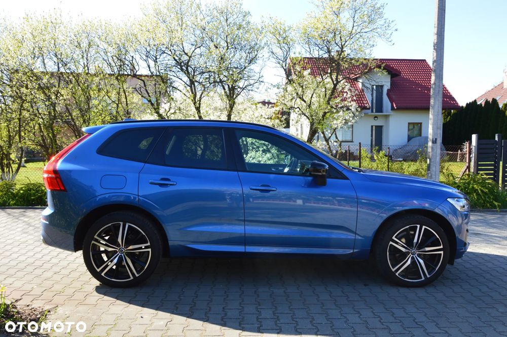 Volvo XC 60 B4 D AWD Ultimate Dark - 6