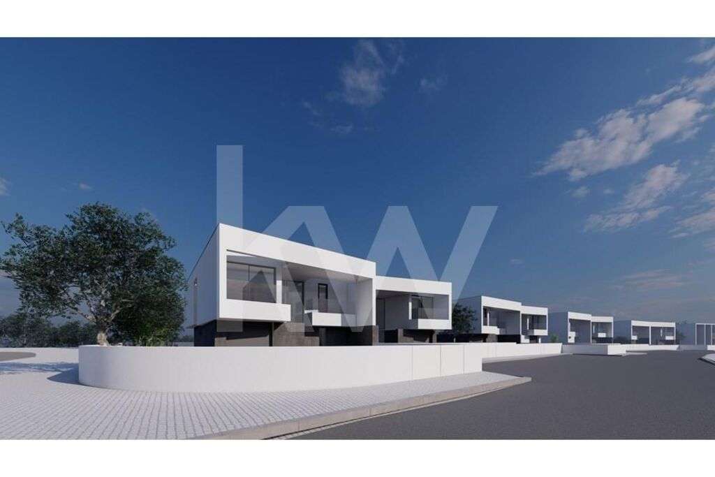 Moradia T4 com 4 suites, garagem e piscina privada - Grande imagem: 4/8