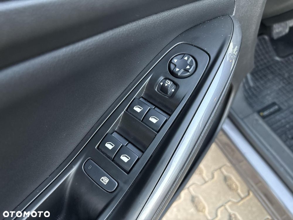 Opel Grandland X 1.2 T GPF Design Line S&S - 18