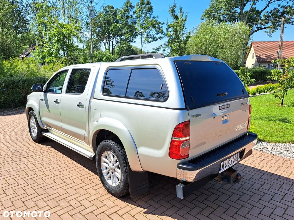 Toyota Hilux 3.0 D-4D SR5 - 8