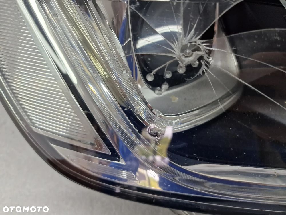 VW TOUAREG 2 II LIFT 14- PRAWA LAMPA PRZEDNIA PRZÓD BI-XENON + LED , NR 7P1941034A , NR AUKCJI LA93 - 4