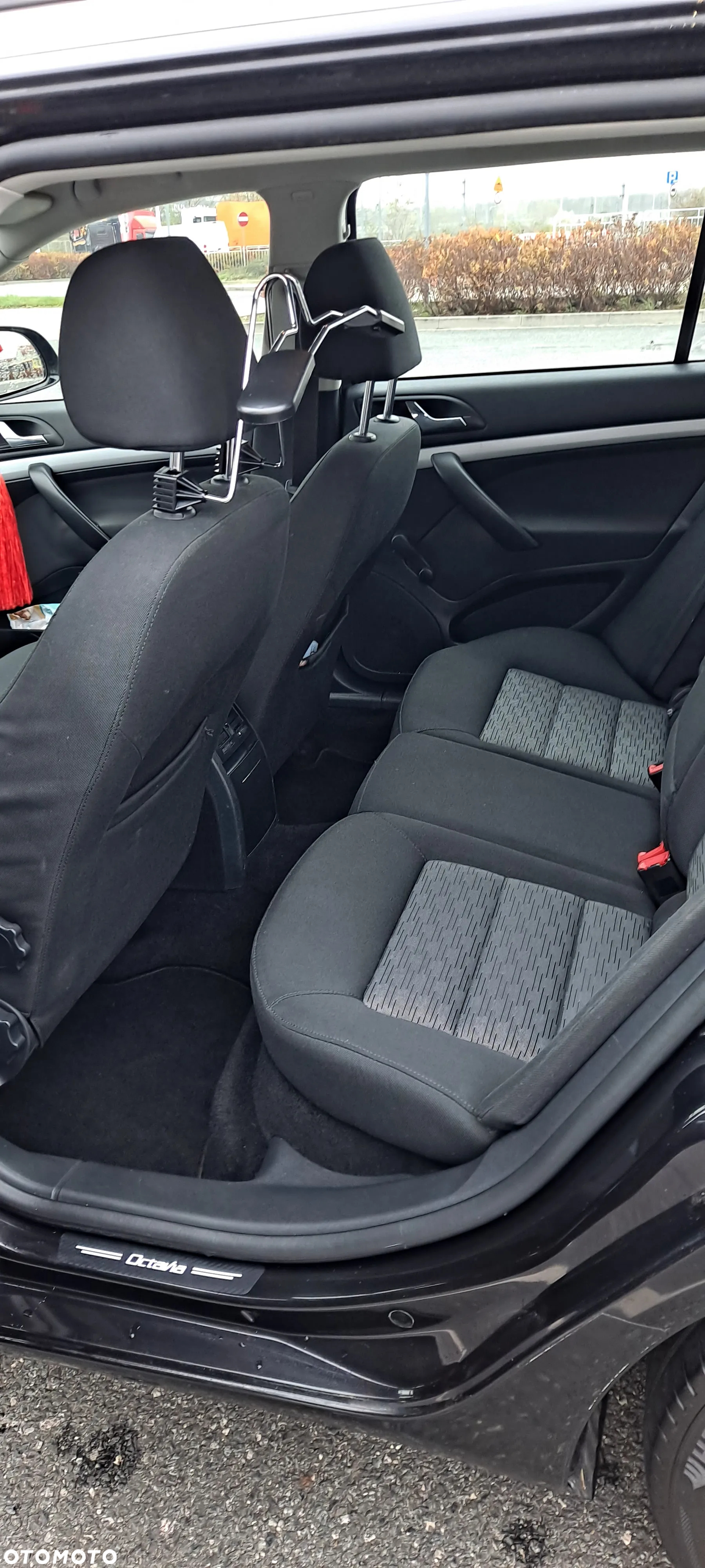 Skoda Octavia 1.6 Combi - 10