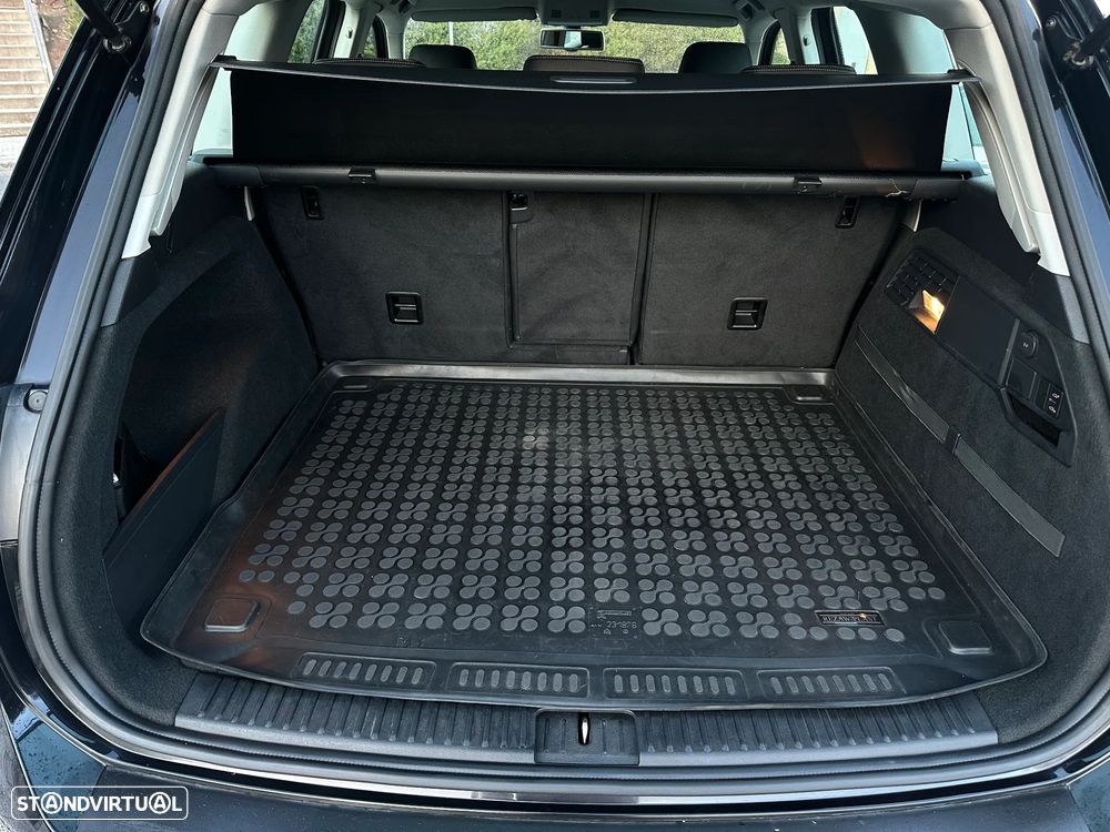 VW Touareg 3.0 TDI V6 Tiptronic - 13