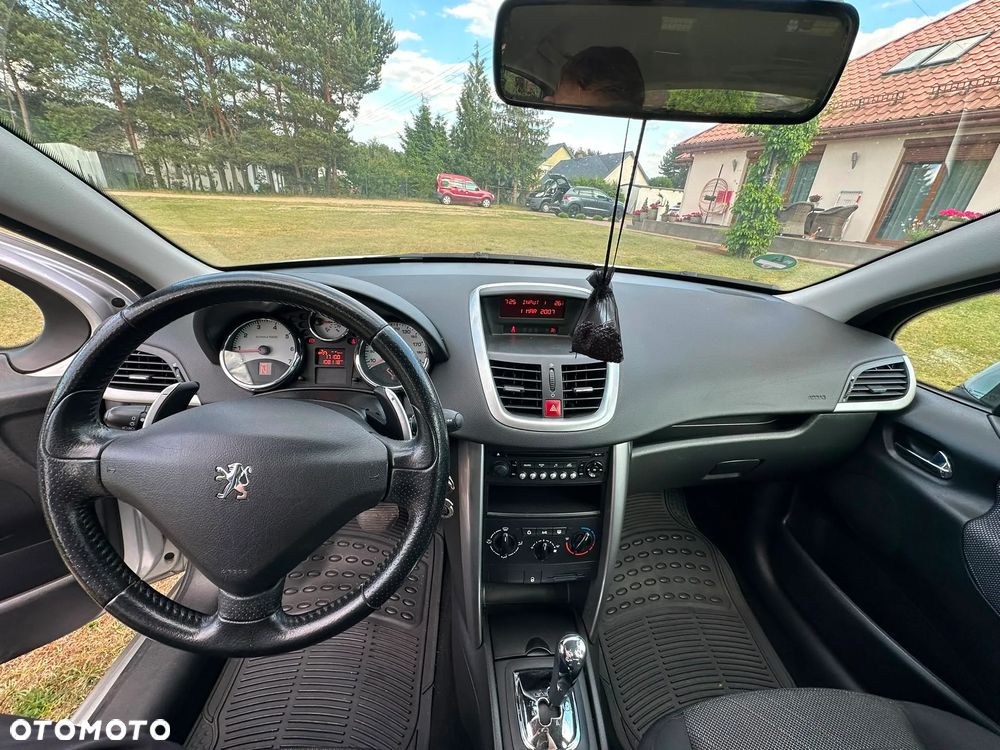 Peugeot 207 - 22