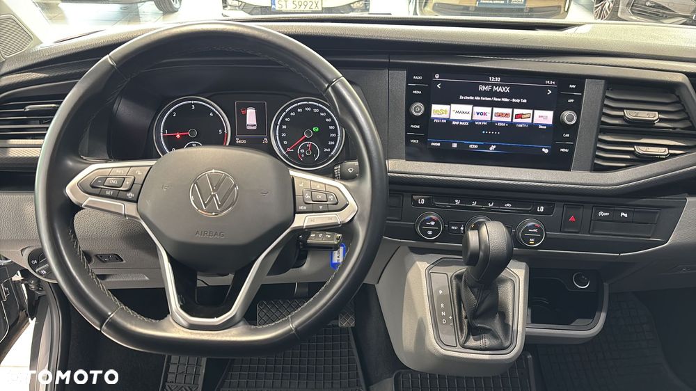 Volkswagen Caravelle 2.0 TDI L1 Comfortline DSG - 12