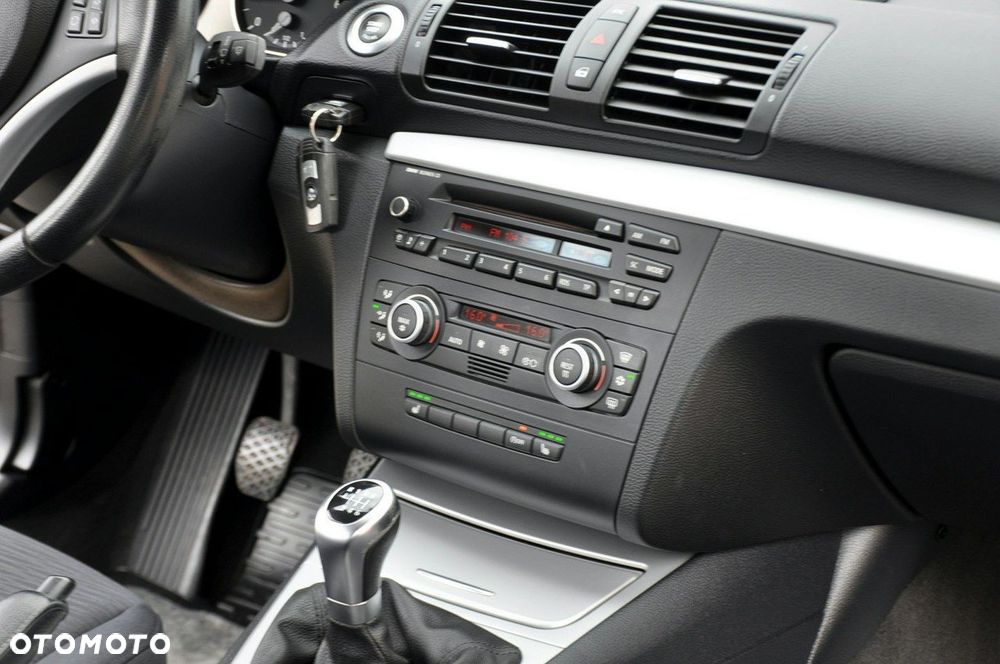 BMW Seria 1 - 25