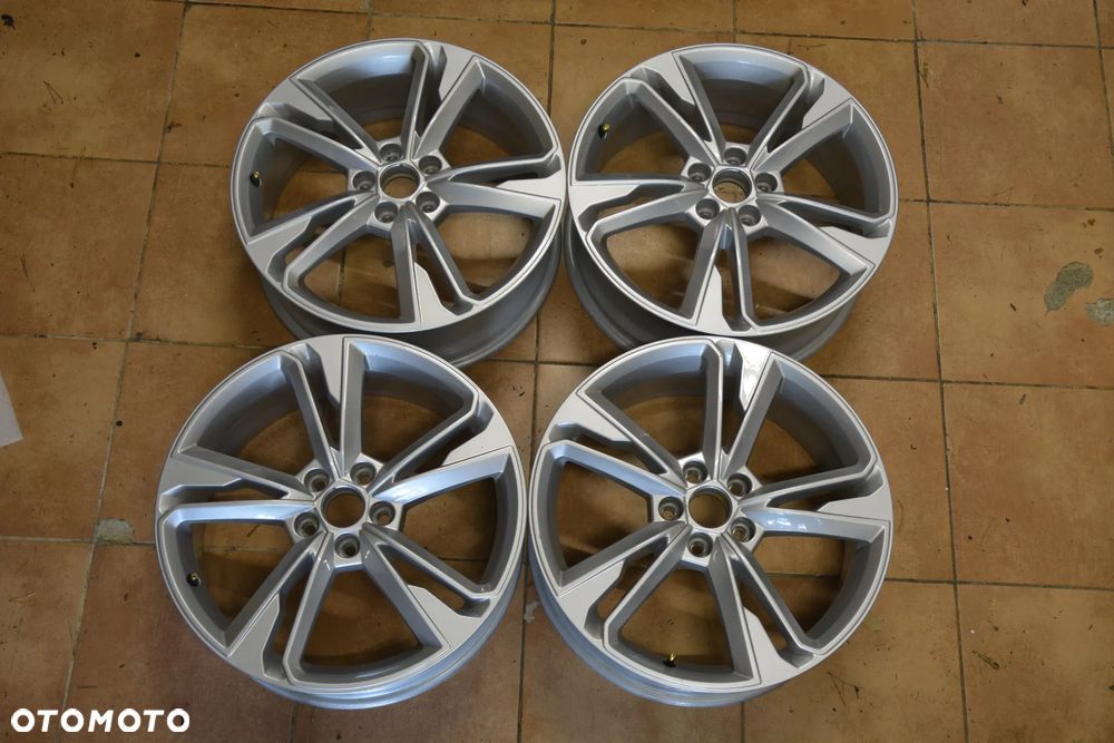 4x Felga aluminiowa Audi  7.0" x 19" 5x112 ET 43 - 1