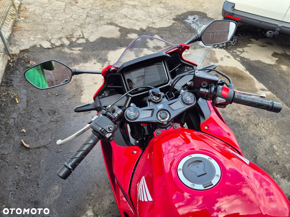 Honda CBR - 12