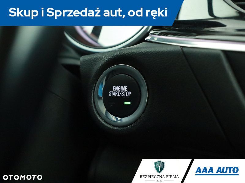Opel Insignia - 14