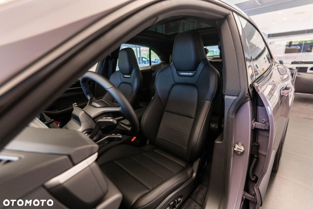 Porsche Macan - 11