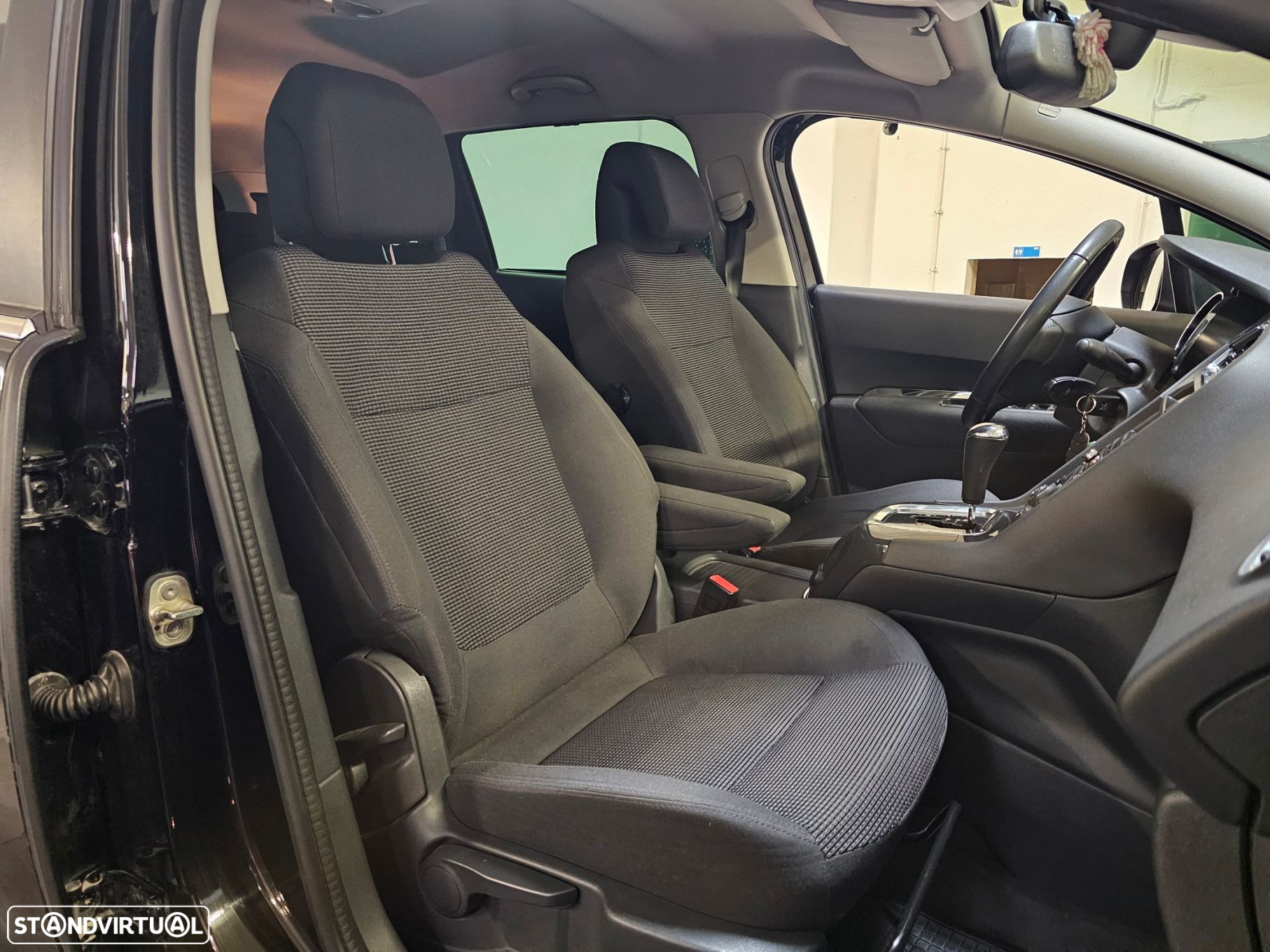 Peugeot 5008 1.6 BlueHDi Style EAT6 - 22