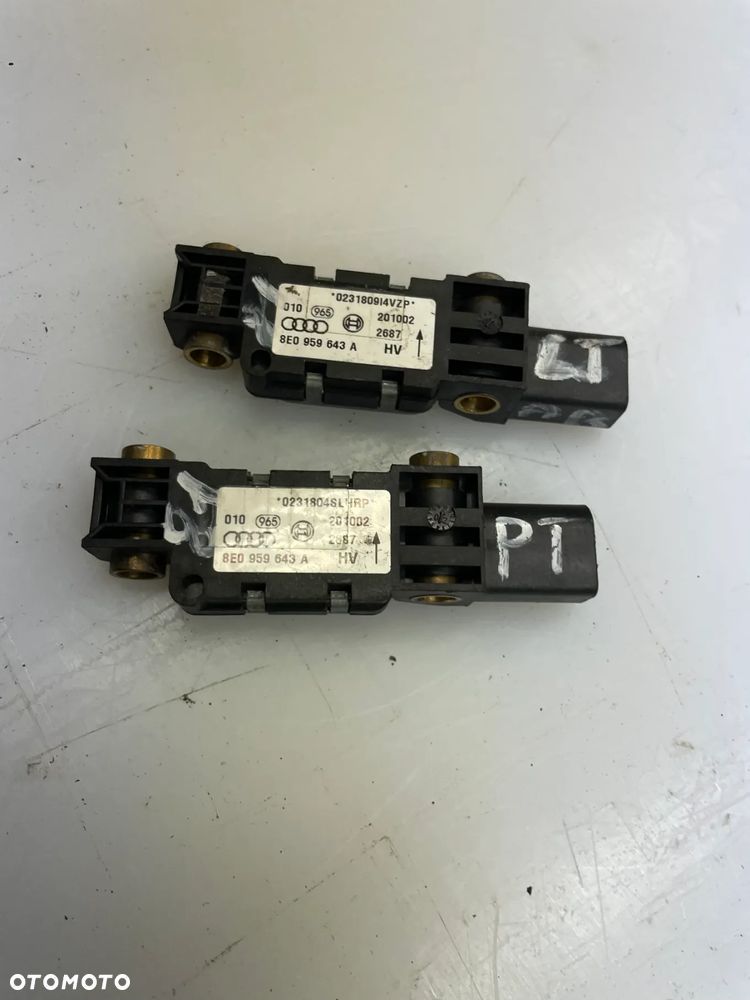 Czujnik uderzenia Audi A4 B6 8E0959643A - 1