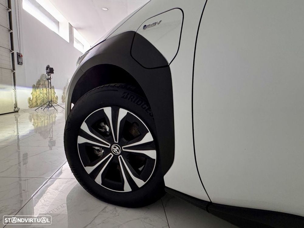 Toyota bZ4X 71,4 kWh Exclusive - 8
