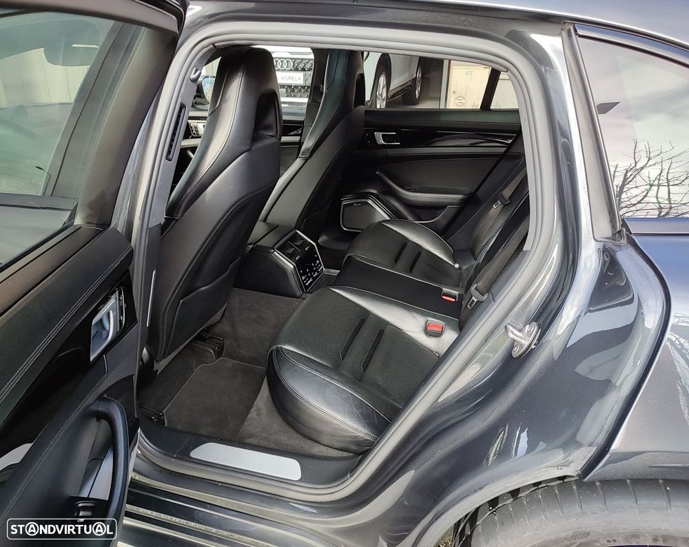 Porsche Panamera Sport Turismo 4 E-Hybrid Platinum Edition - 10