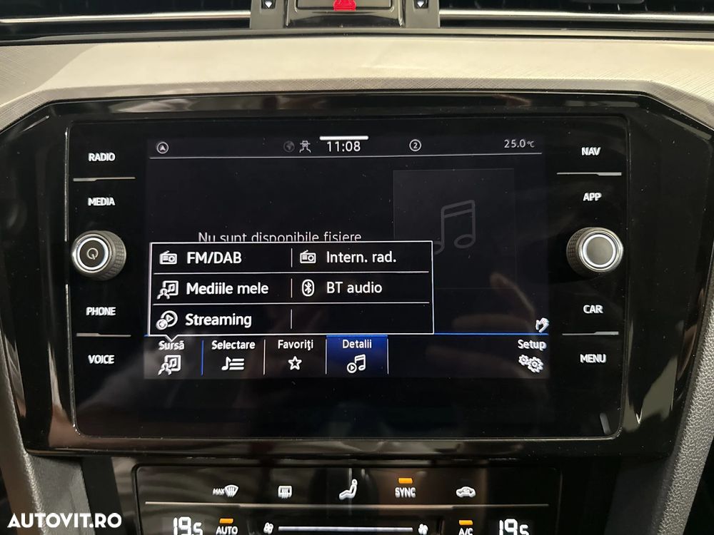 Volkswagen Passat - 21
