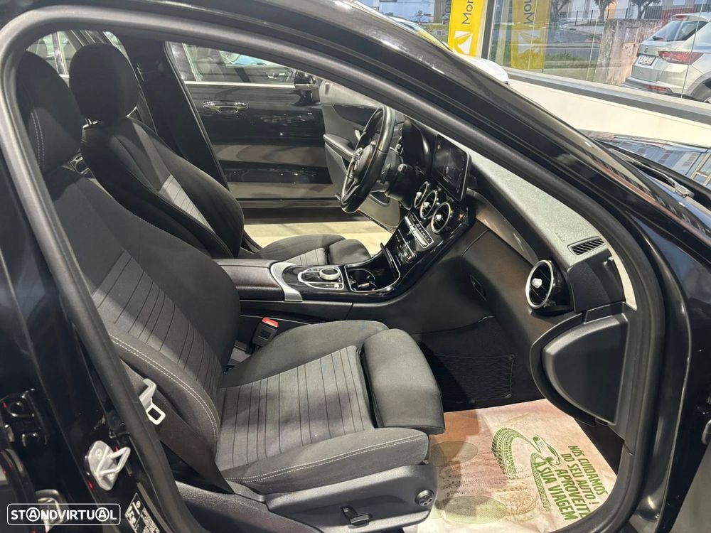 Mercedes-Benz C 200 - 17