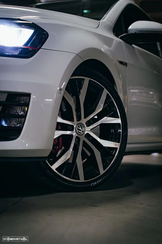 VW Golf 2.0 TSi GTi DSG Performance - 17