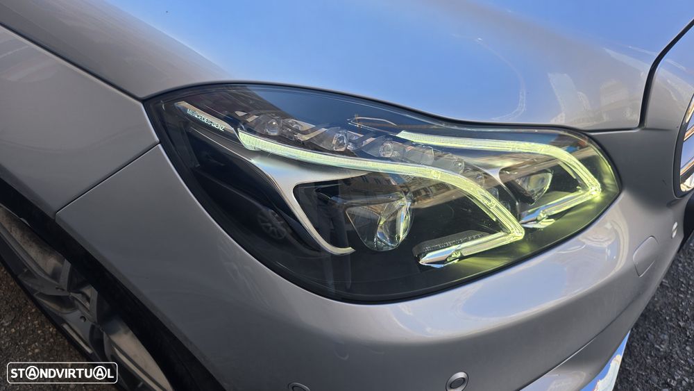 Mercedes-Benz E 300 Bluetec Hybrid Avantgarde - 30