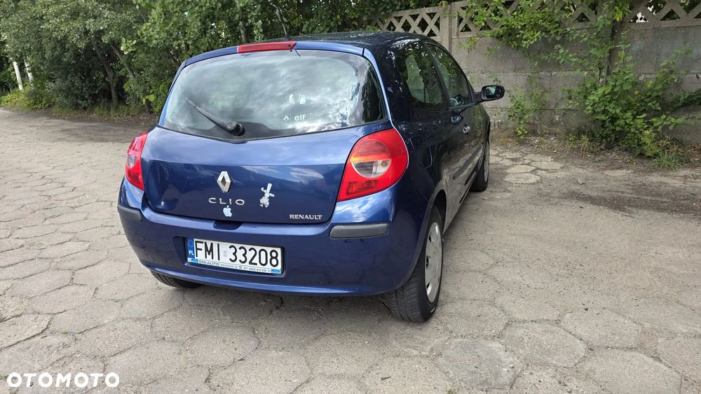 Renault Clio 1.5 dCi Extreme - 8