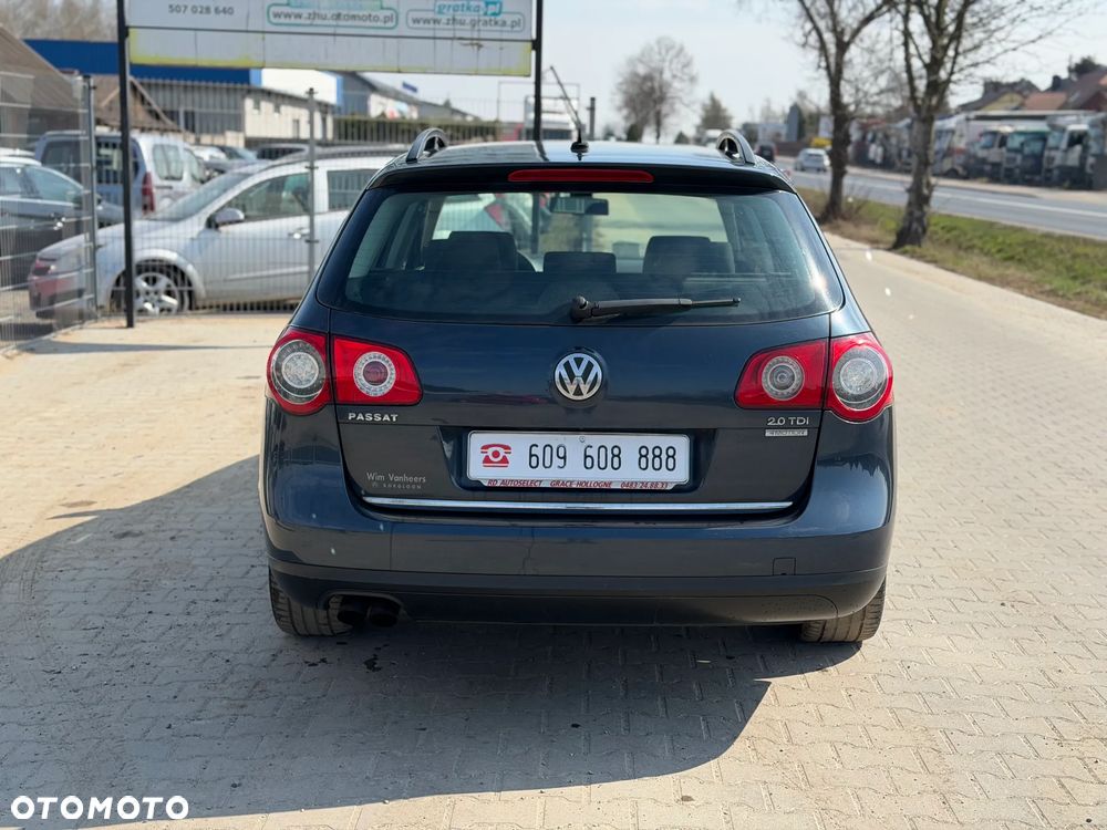 Volkswagen Passat - 5