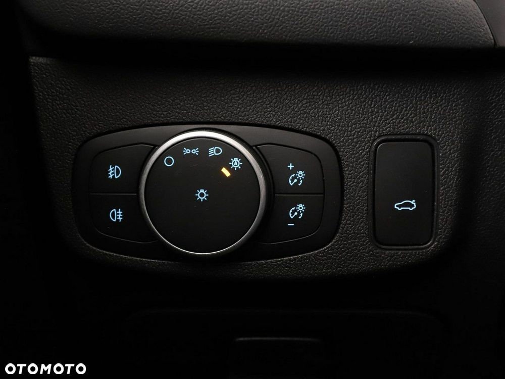 Ford Focus 2.0 EcoBlue Active - 36