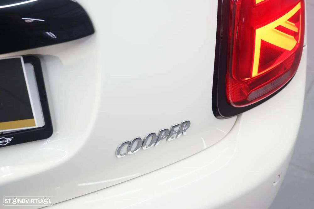 MINI 5 Portas Cooper Auto - 14