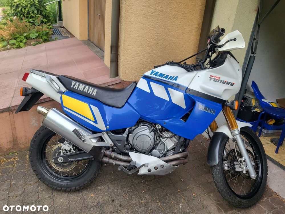 Honda XRV - 9
