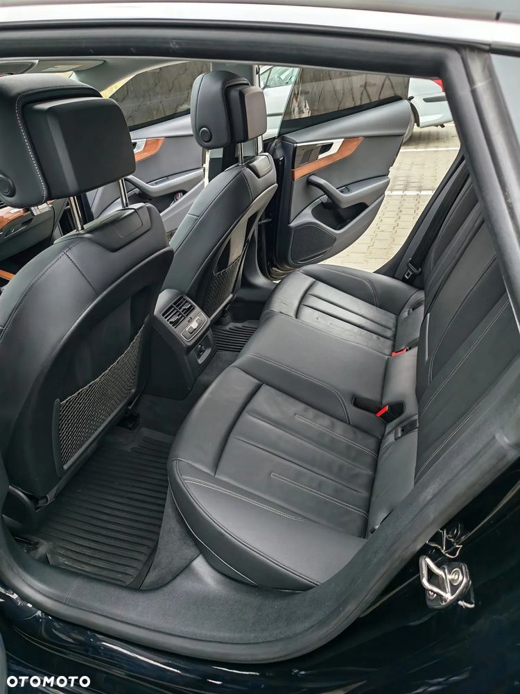 Audi A5 Sportback 40 TFSI quattro S tronic - 17