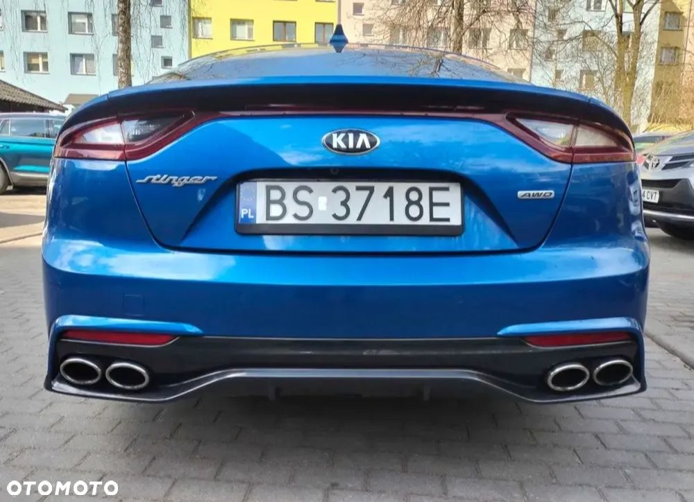 Kia Stinger - 7