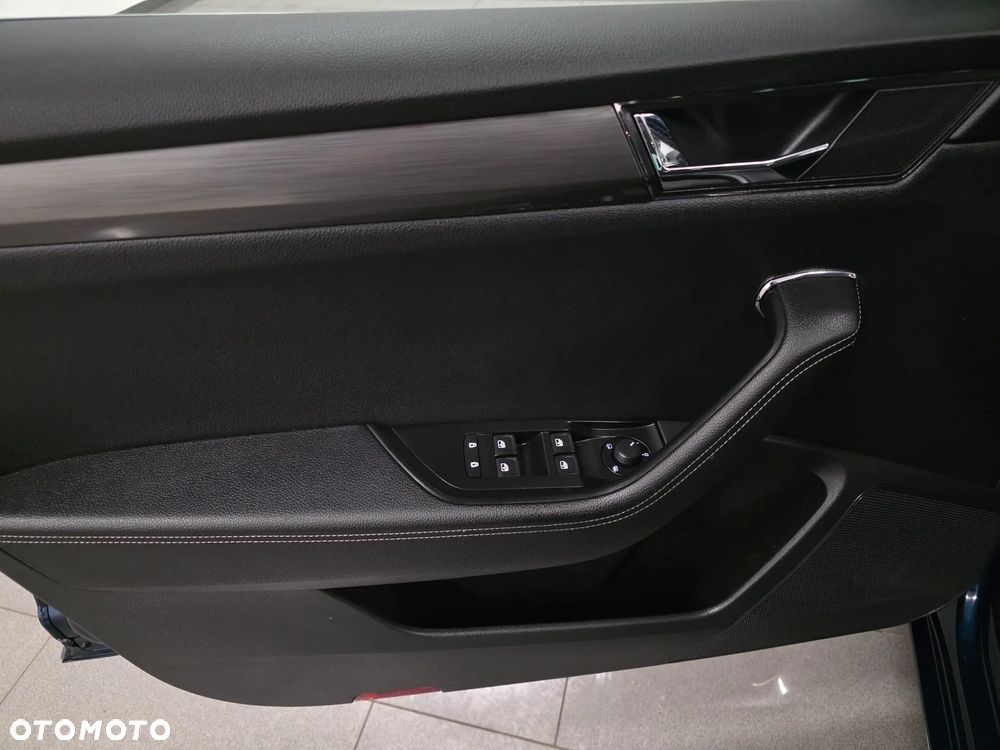 Skoda Superb 2.0 TSI Style DSG - 23