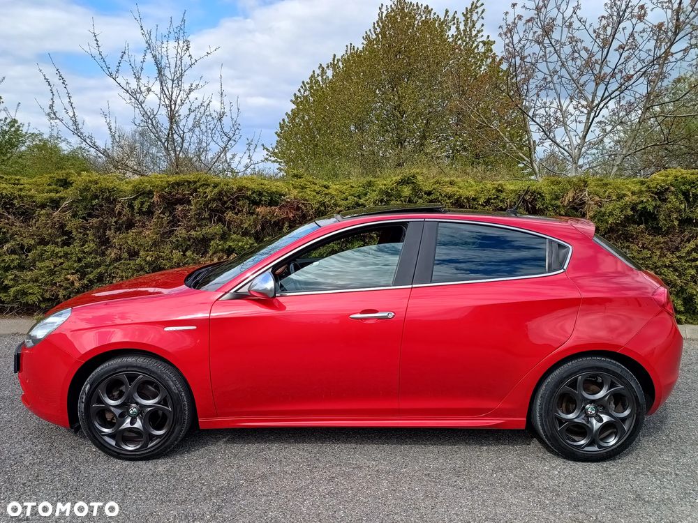 Alfa Romeo Giulietta - 2