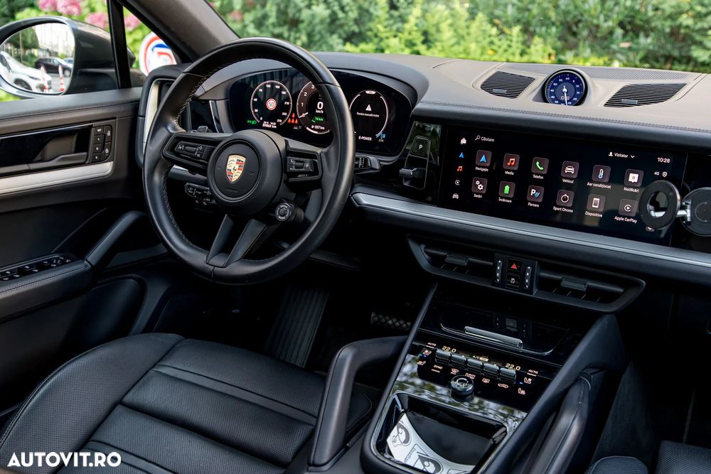 Porsche Cayenne Coupe E-Hybrid - 37