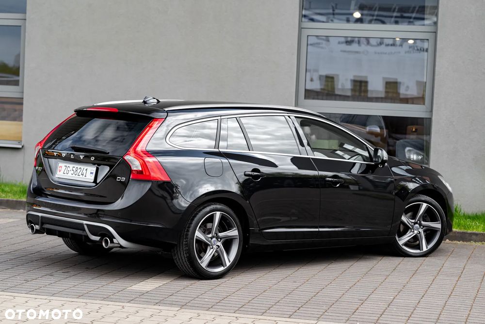 Volvo V60 D3 Geartronic RDesign - 10
