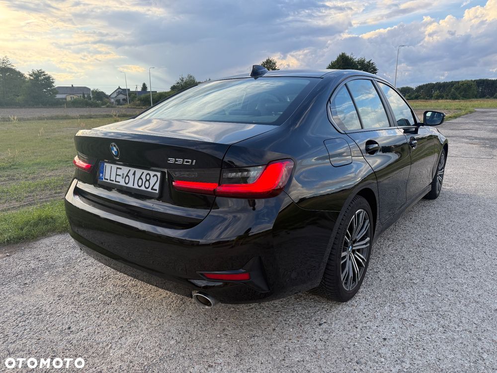 BMW Seria 3 330i Advantage - 5