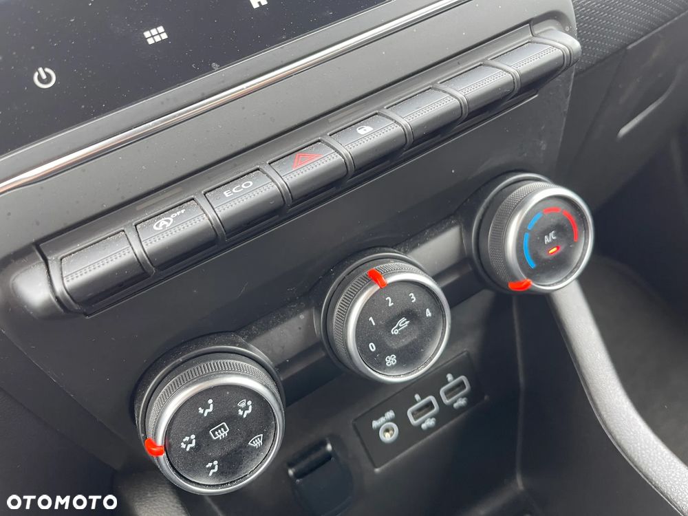 Renault Clio TCe 100 INTENS - 13