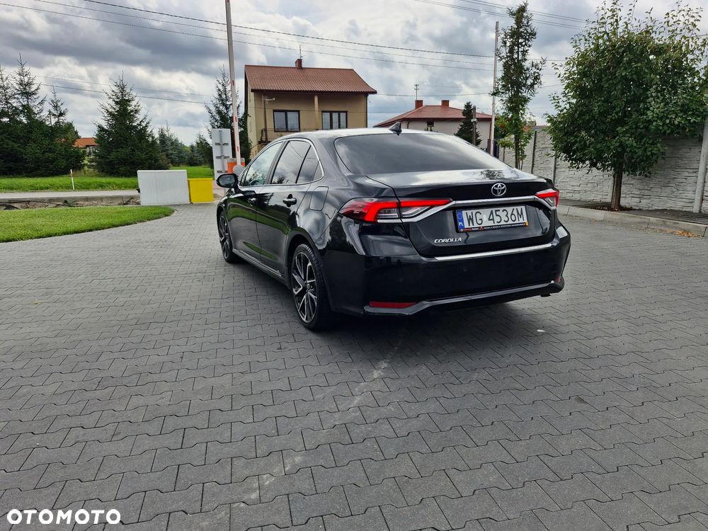 Toyota Corolla 1.6 Executive MS - 4