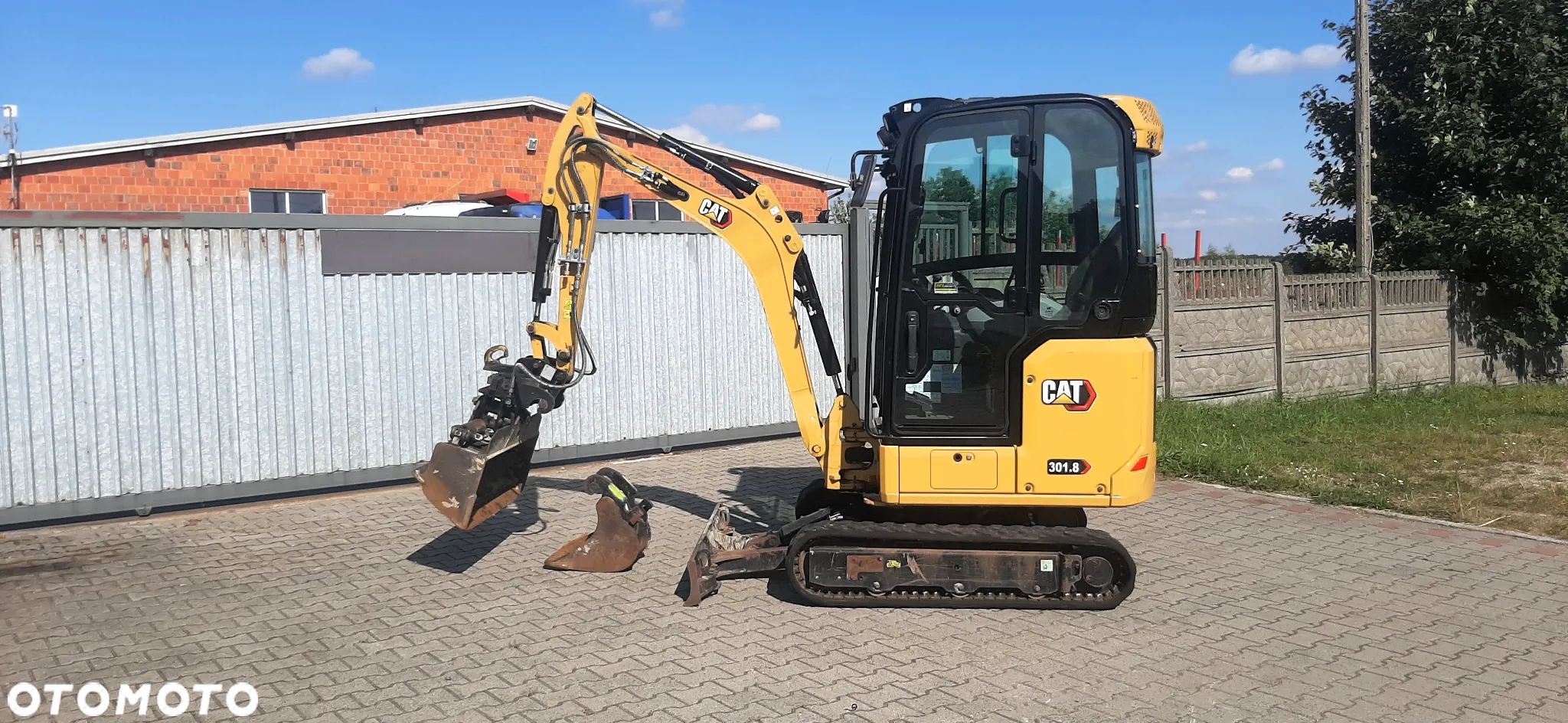 Caterpillar 301.8-05A - 1