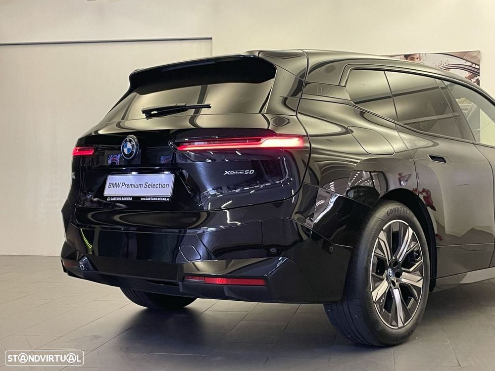BMW iX xDrive 50 Pack Desportivo - 24