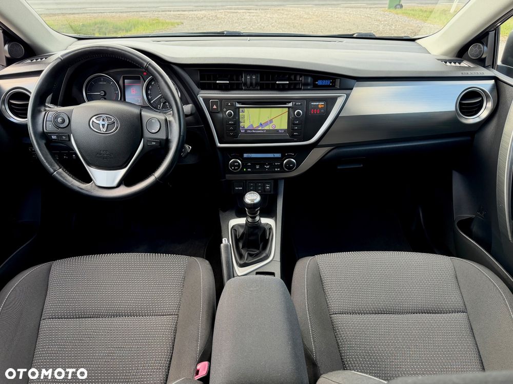 Toyota Auris 1.4 D-4D Life Plus - 18