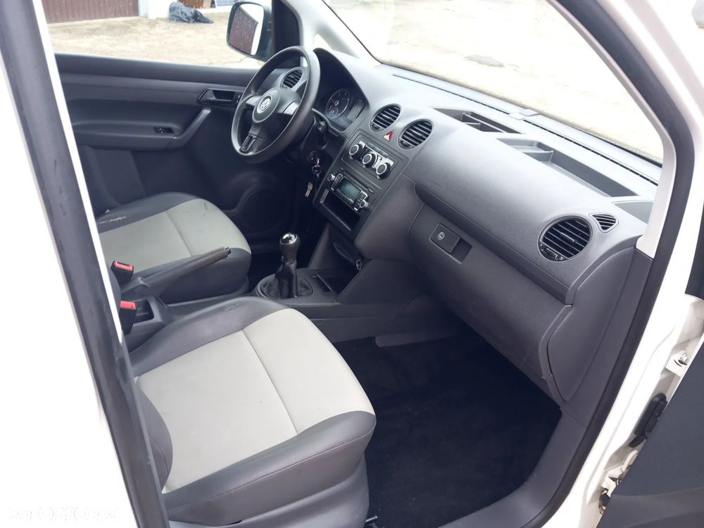 Volkswagen CADDY - 13