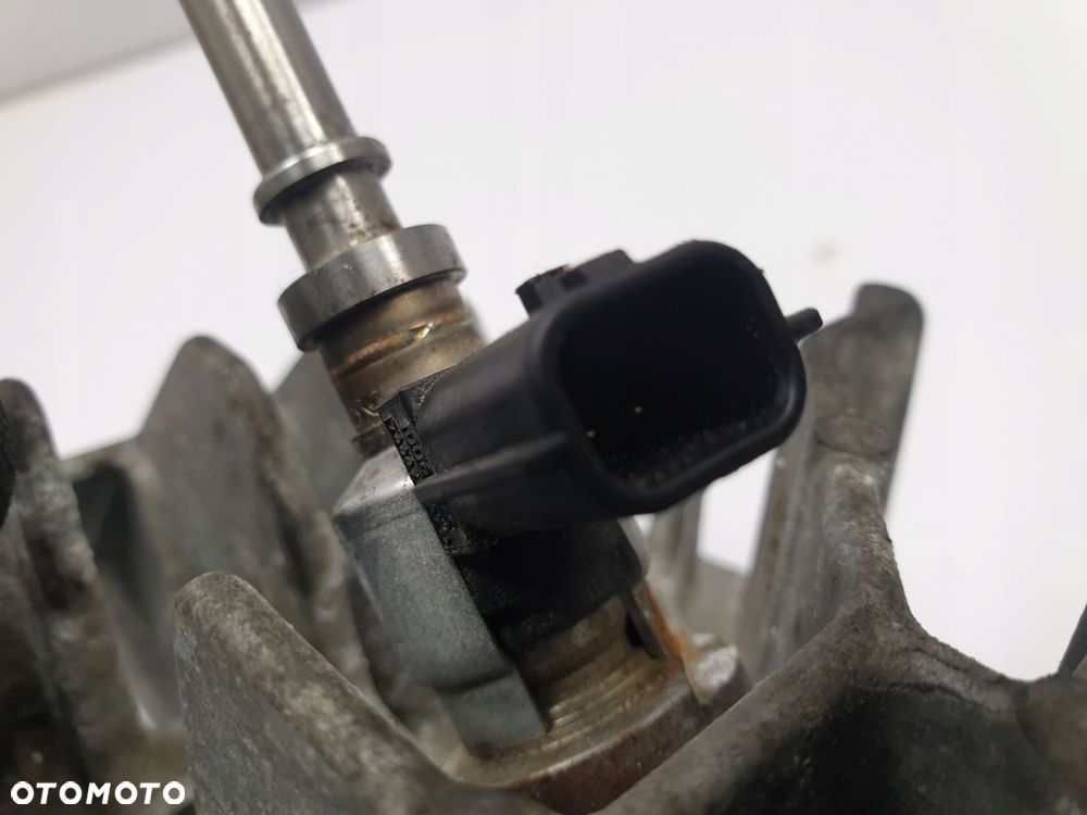 Renault Megane III 1.5 DCI ŁAPA UCHWYT wtrysk DPF - 2