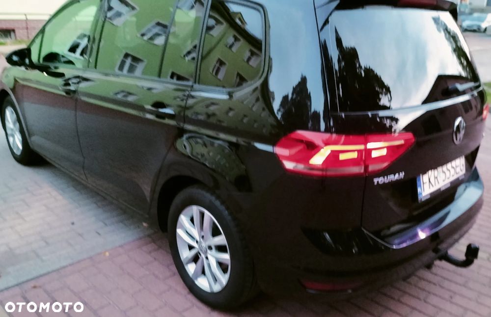 Volkswagen Touran - 5