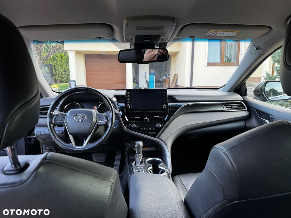 Toyota Camry 2.5 Hybrid Executive CVT - 11