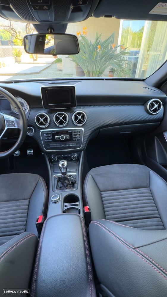 Mercedes-Benz A 180 AMG Line - 7