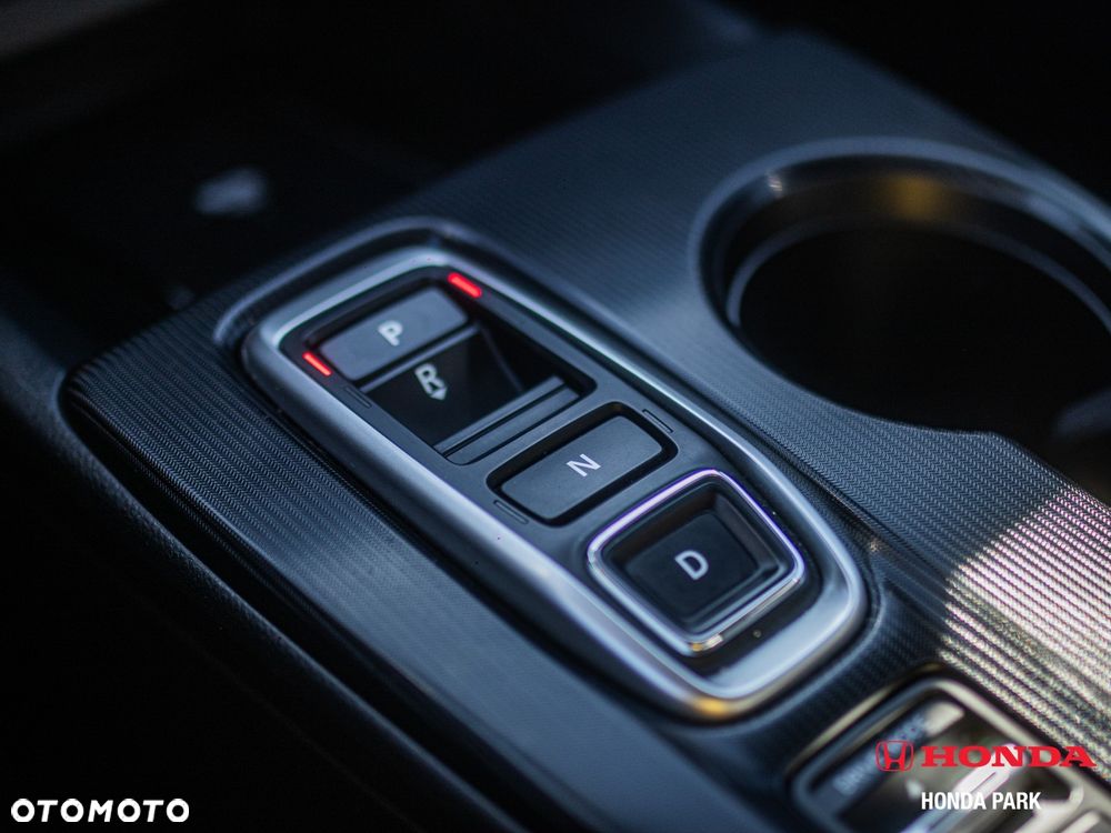 Honda Civic 2.0 i-MMD Advance BSI CVT - 18
