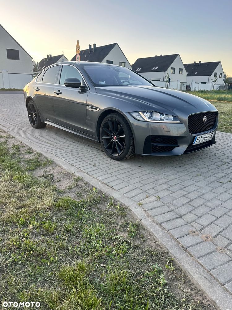 Jaguar XF 3.0 TDV6 R-Sport - 1
